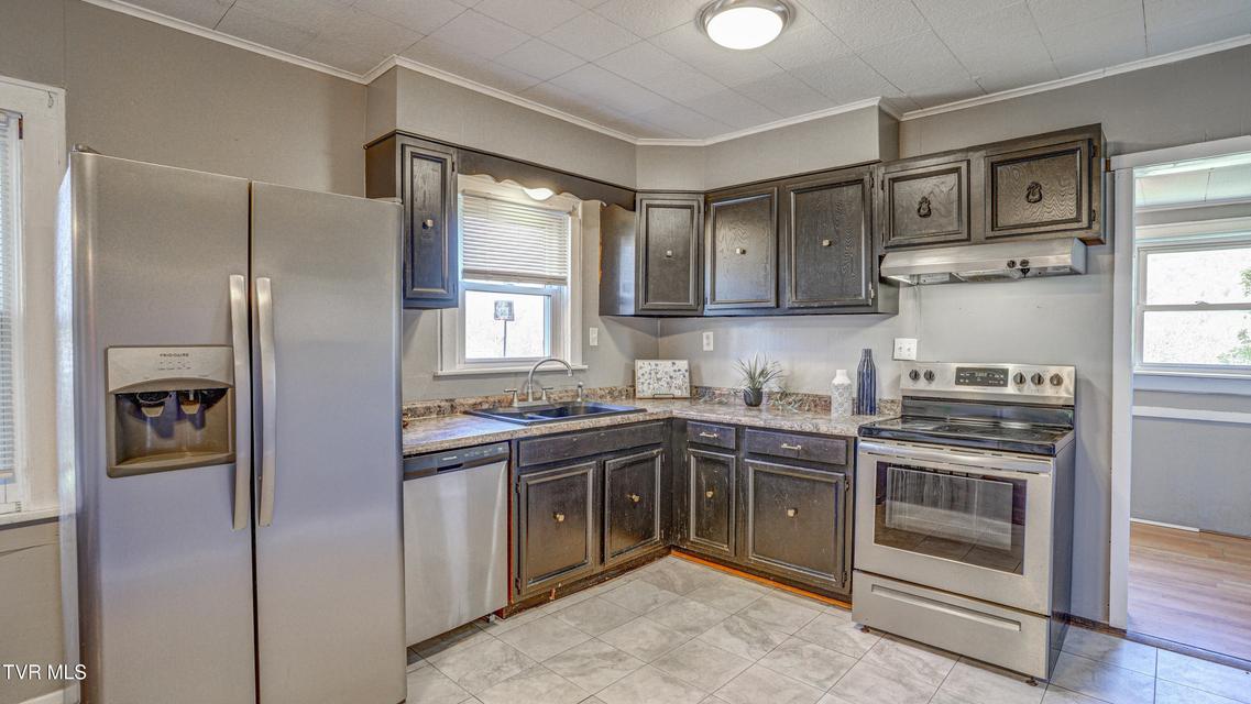 Photo #11: 314 Morris Street