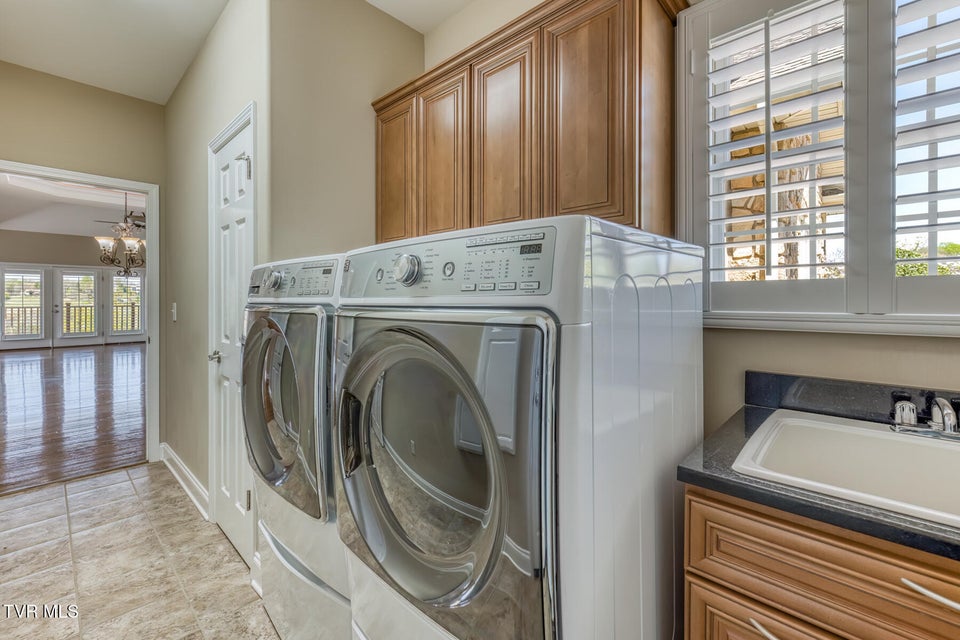 Photo #40: 17 Cypress Ridge Court