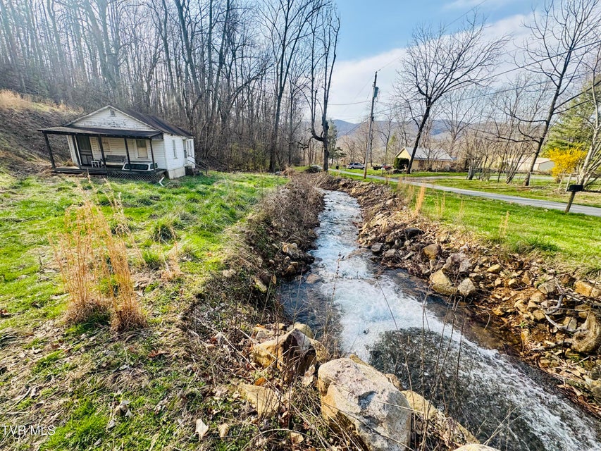 Photo #14: 160 Bobs Hollow Road