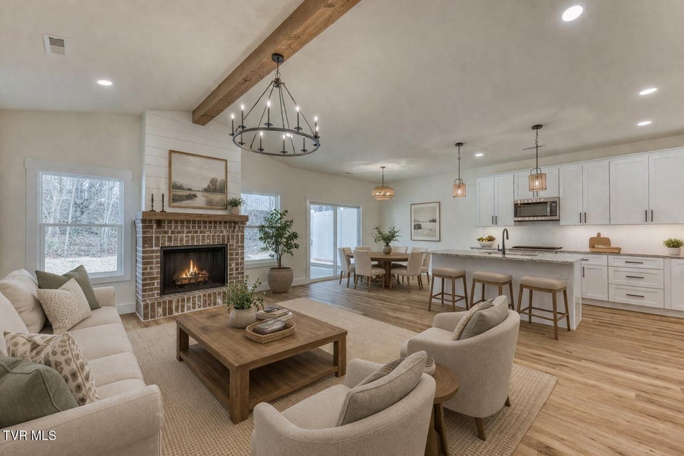 Photo #7: 106 Klm Drive