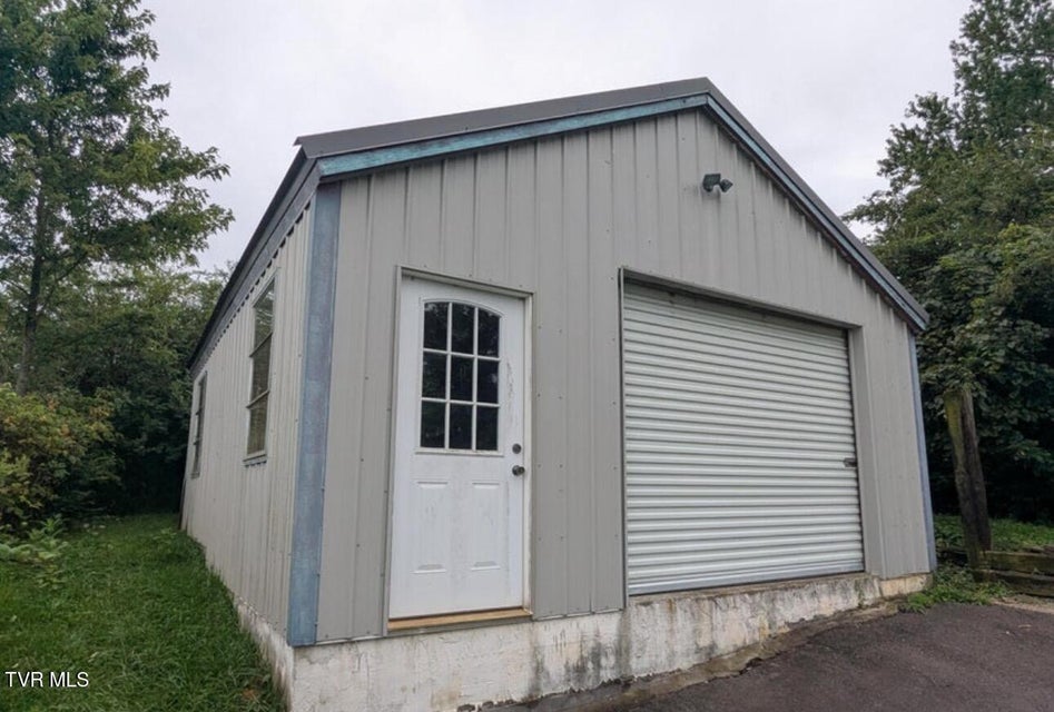 Photo #32: 500 Milburnton Road