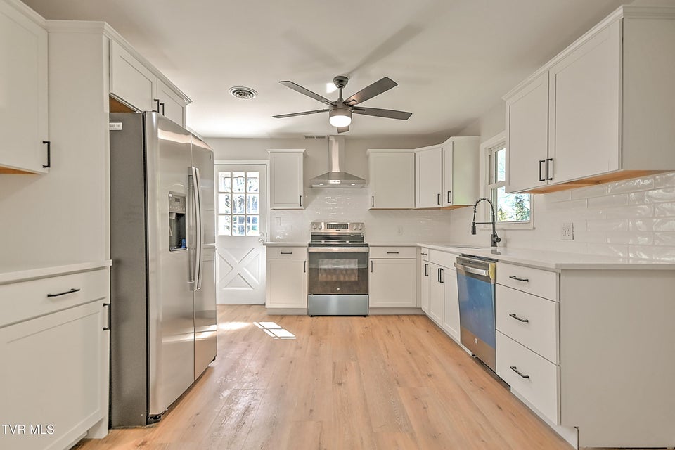 Photo #9: 209 Chester Hill Road