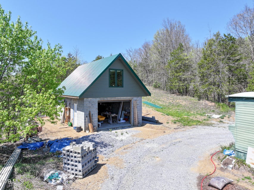 Photo #4: 701 Doc Hawkins Road