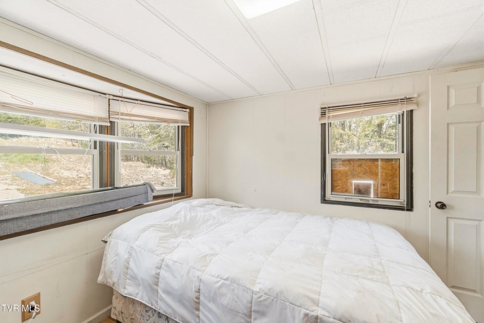 Photo #17: 701 Doc Hawkins Road