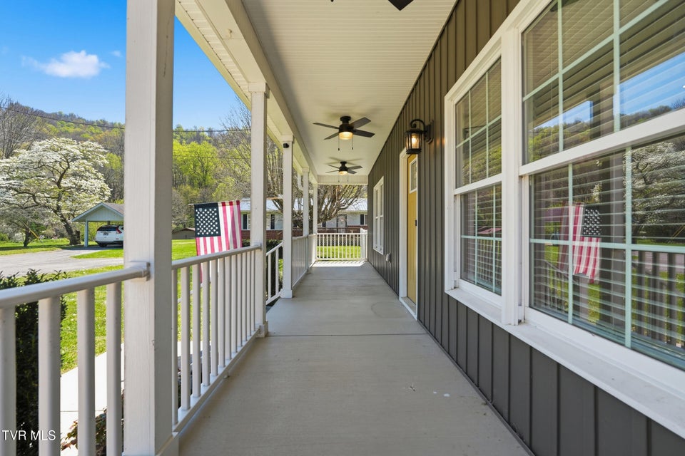 Photo #3: 162 Starlight Drive