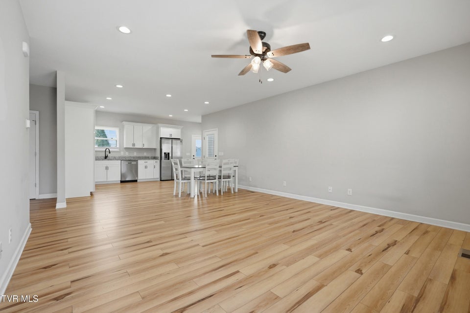 Photo #6: 162 Starlight Drive