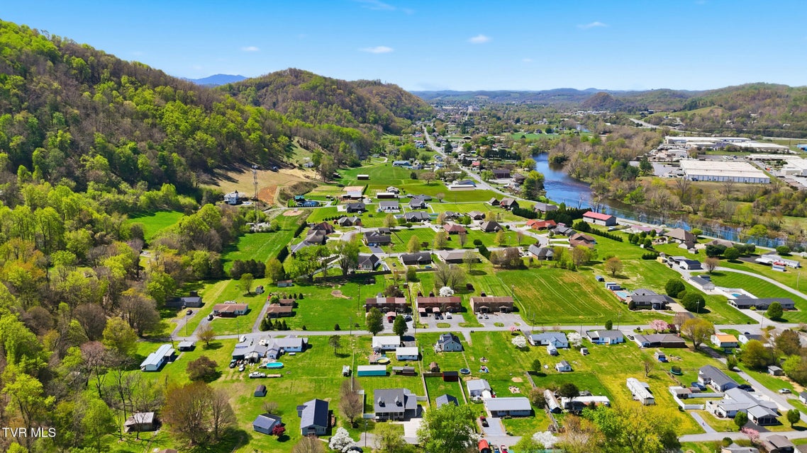 Photo #31: 162 Starlight Drive