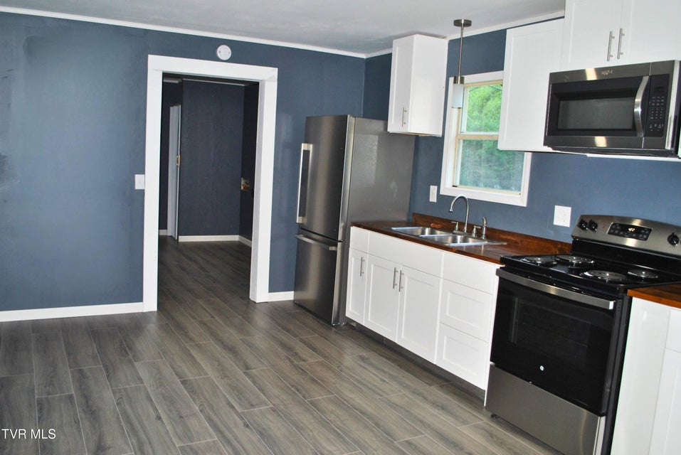 Photo #17: 90 Fillers Mill Road