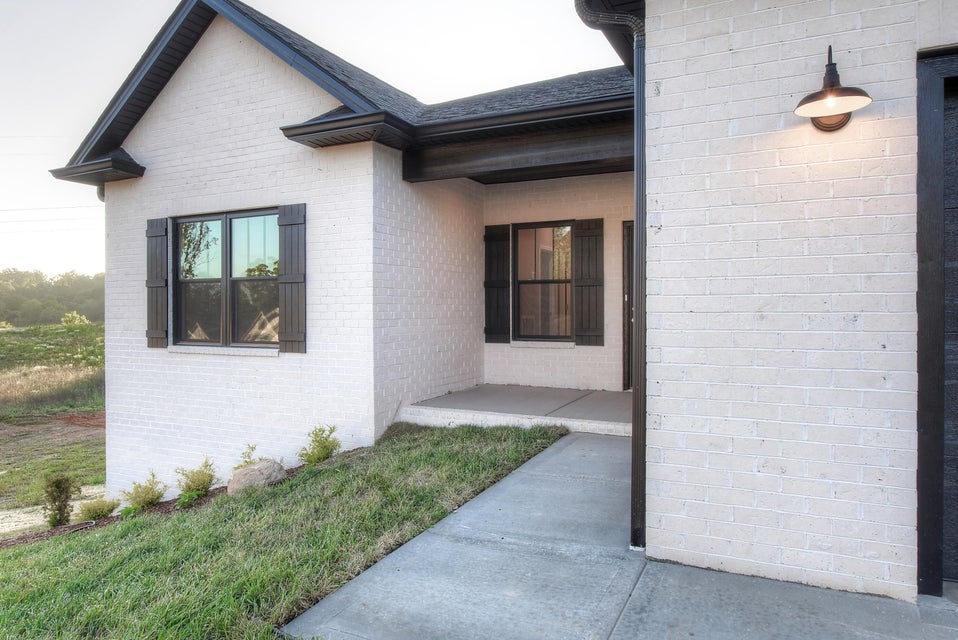 Photo #4: 721 Hunts Terrace Drive