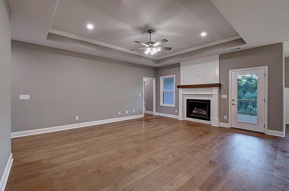 Photo #8: 721 Hunts Terrace Drive