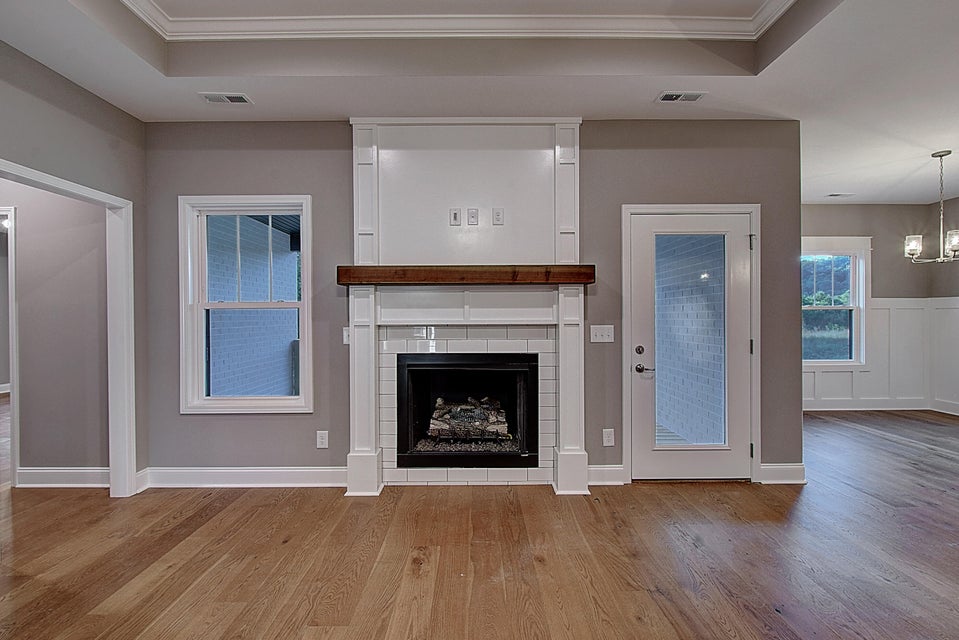 Photo #10: 721 Hunts Terrace Drive