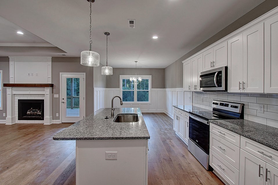 Photo #15: 721 Hunts Terrace Drive