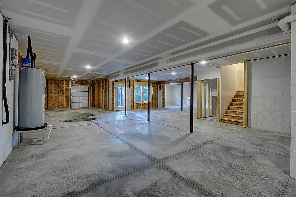 Photo #32: 721 Hunts Terrace Drive