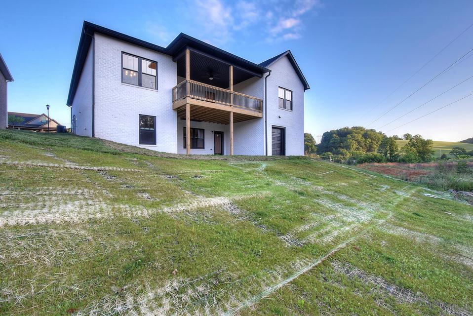 Photo #40: 721 Hunts Terrace Drive