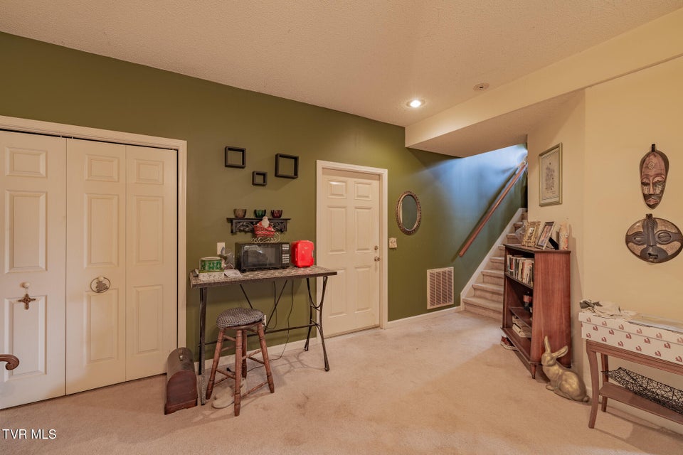 Photo #27: 609 Alfalfa Lane