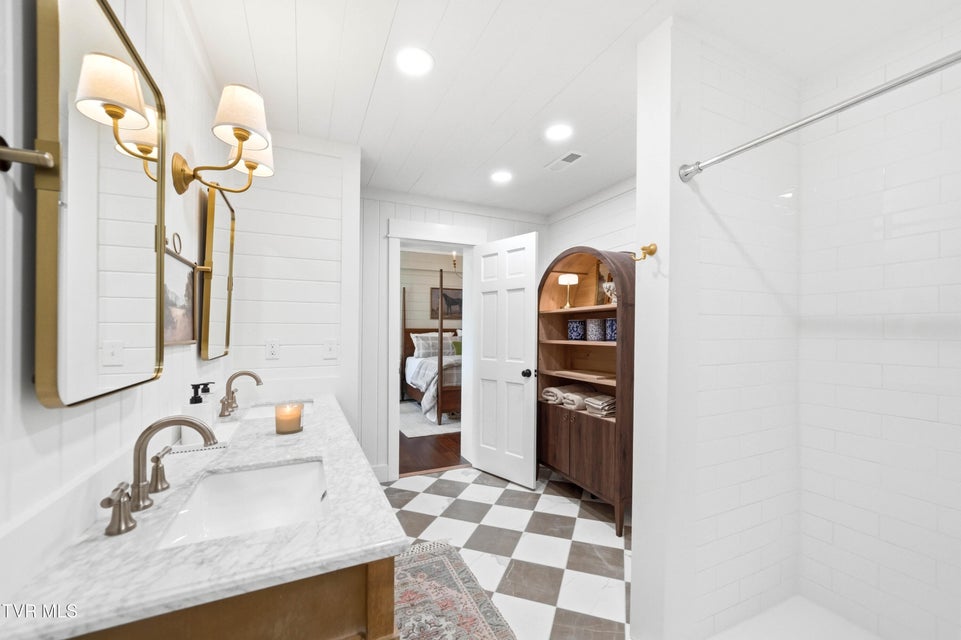 Photo #32: 565 Gap Creek Road