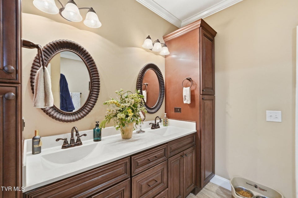 Photo #22: 585 Nettle Tree Court