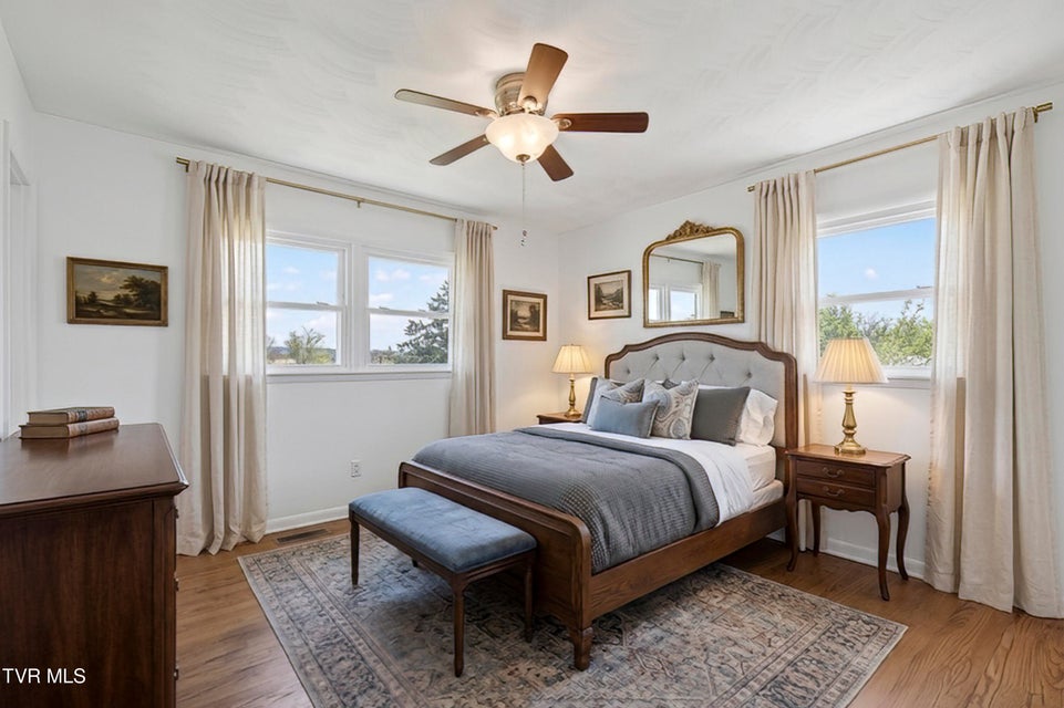 Photo #29: 882 Panacella Drive