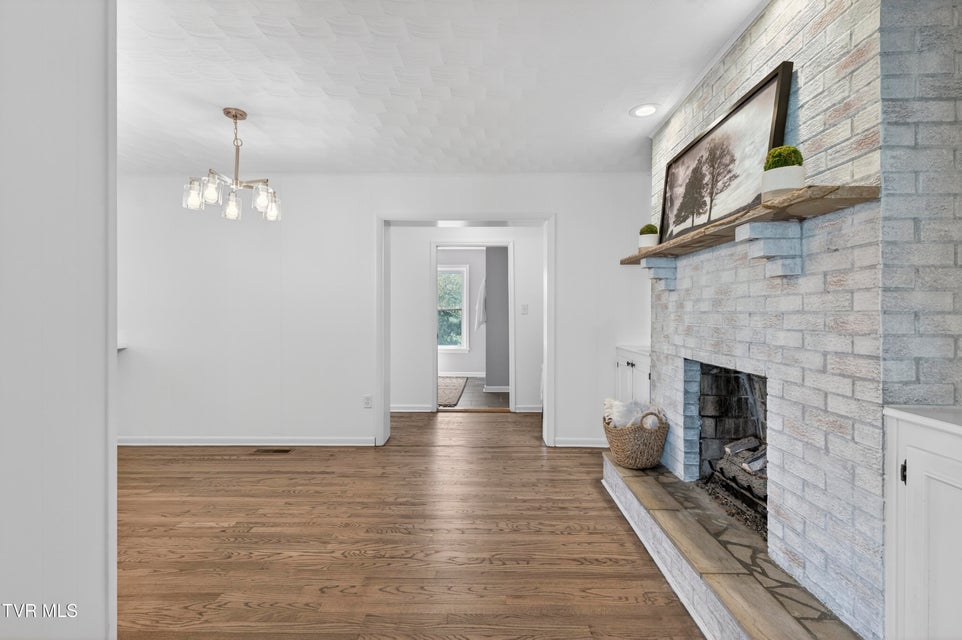 Photo #11: 882 Panacella Drive