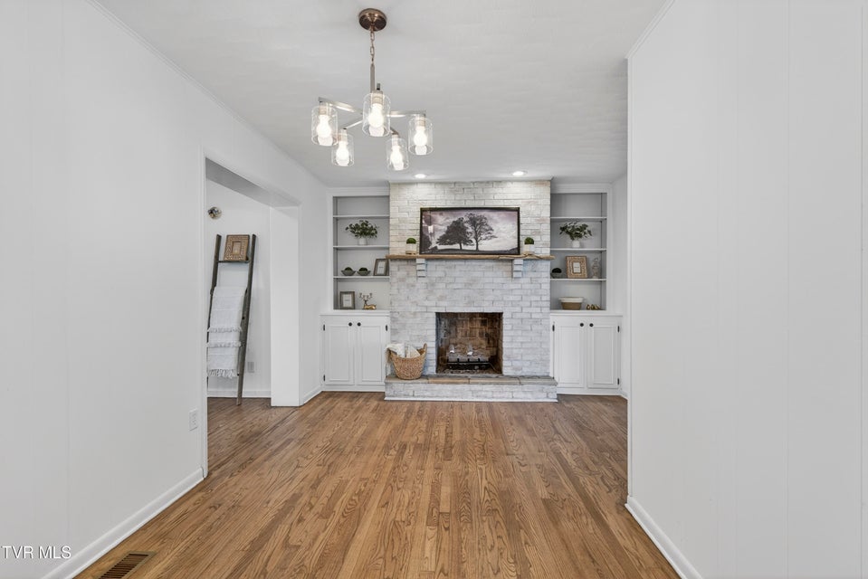 Photo #9: 882 Panacella Drive