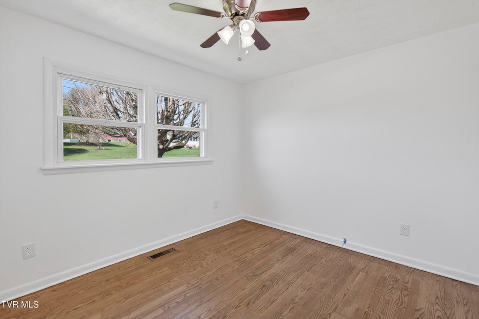 Photo #25: 882 Panacella Drive