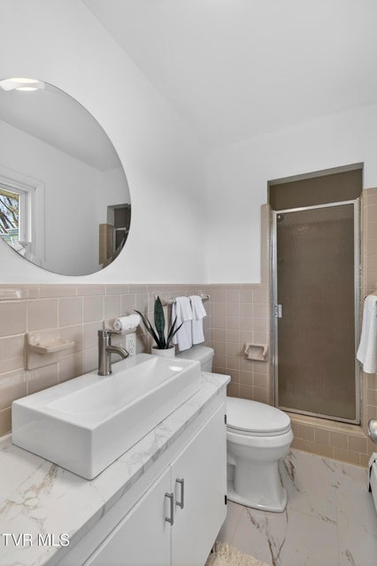 Photo #32: 882 Panacella Drive