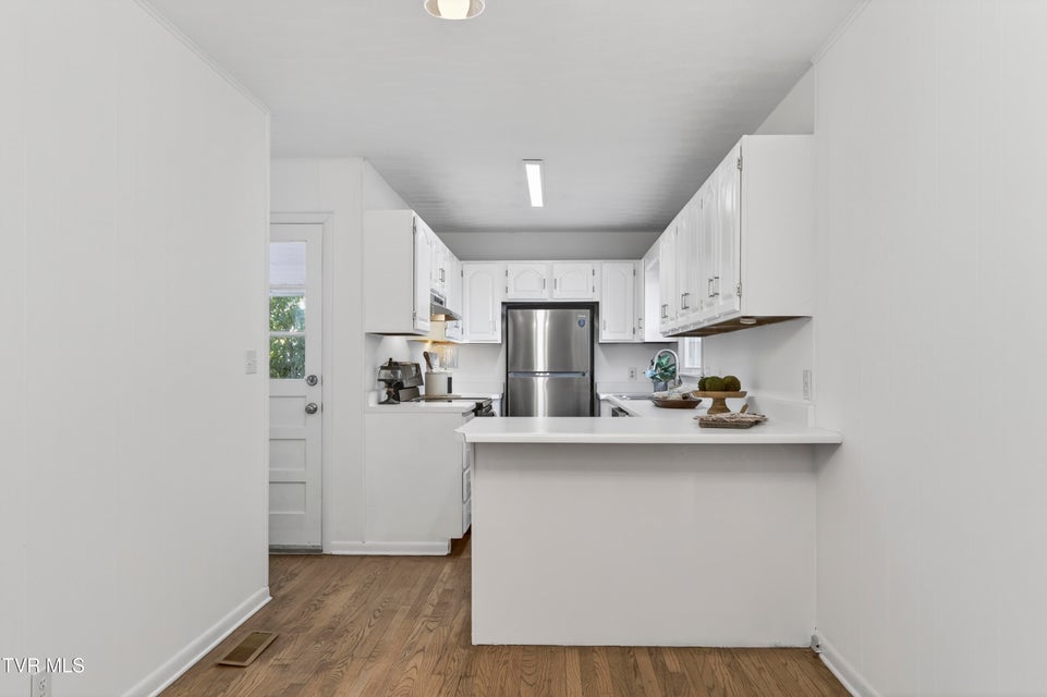 Photo #14: 882 Panacella Drive