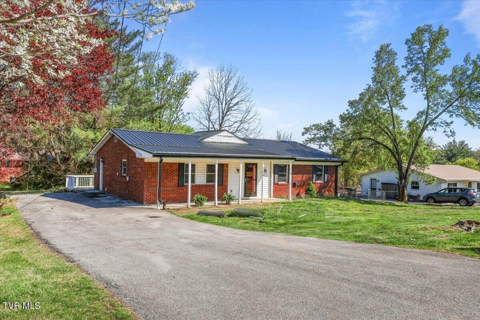 Photo #2: 146 Circleview Drive