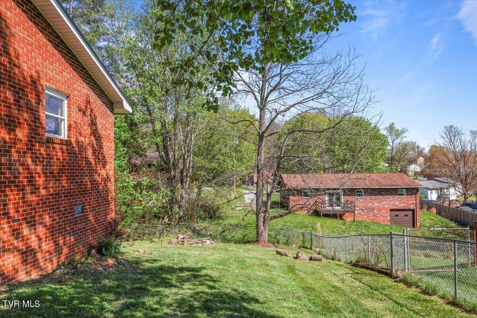 Photo #25: 146 Circleview Drive