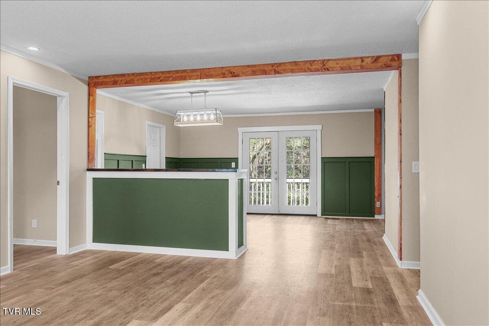 Photo #4: 146 Circleview Drive