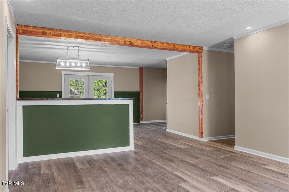 Photo #5: 146 Circleview Drive