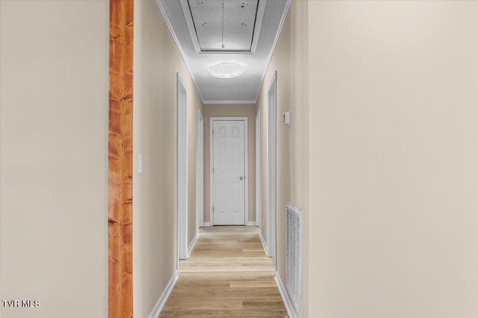 Photo #15: 146 Circleview Drive