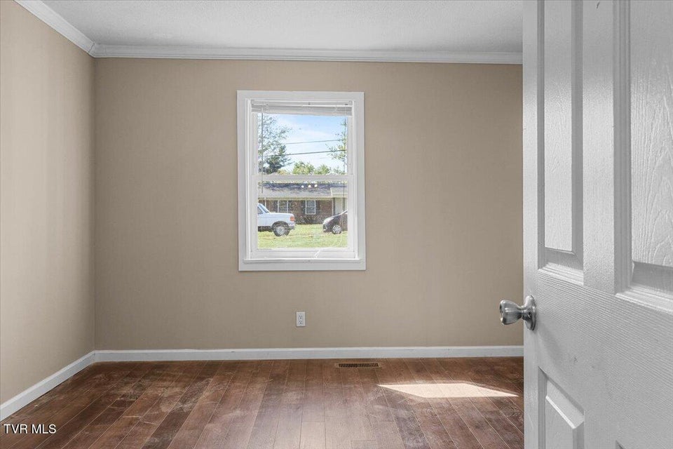 Photo #16: 146 Circleview Drive