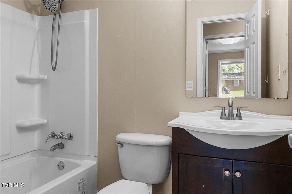 Photo #18: 146 Circleview Drive