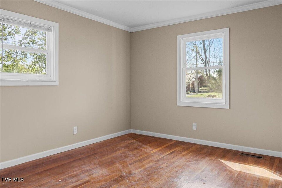 Photo #19: 146 Circleview Drive