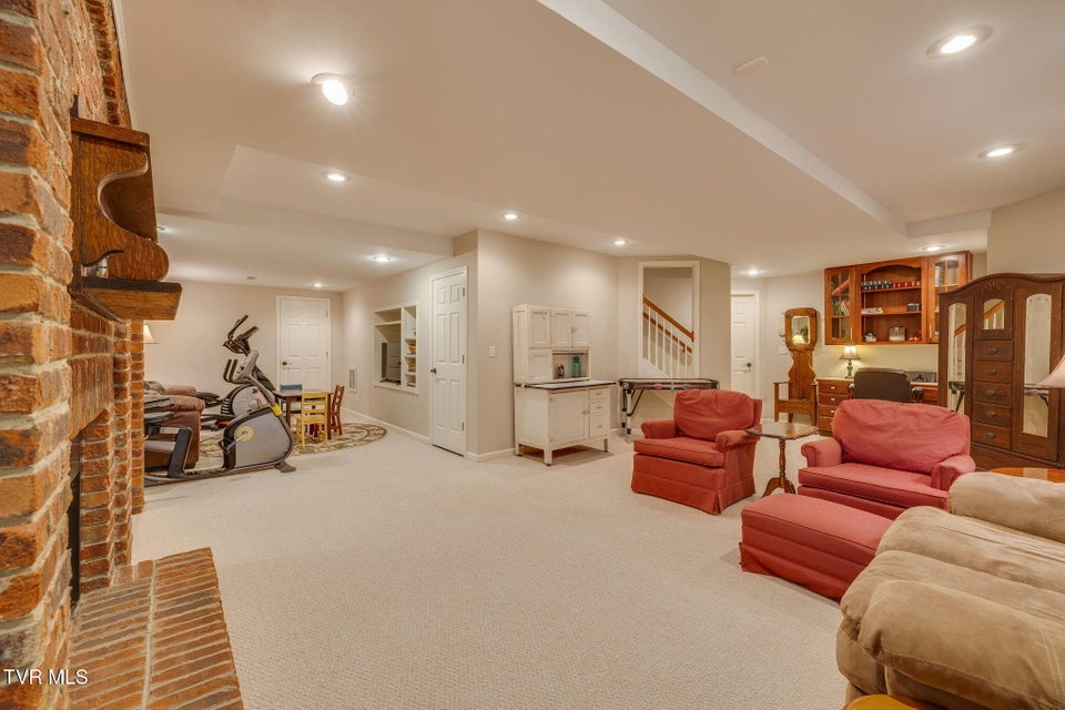 Photo #59: 117 Quail Heights Court