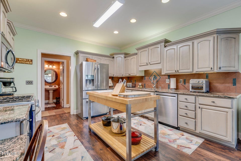 Photo #13: 408 Arrowhead Drive