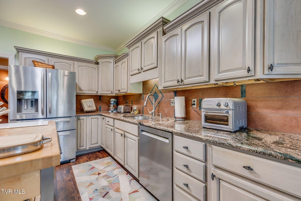 Photo #14: 408 Arrowhead Drive