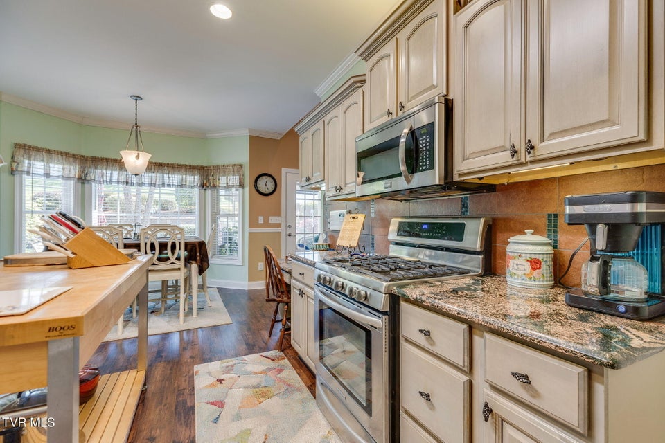 Photo #15: 408 Arrowhead Drive