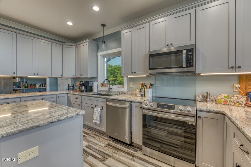 Photo #21: 384 Cross Mountain Drive