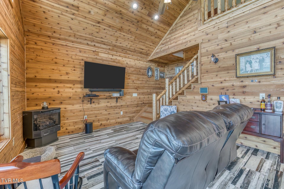 Photo #13: 384 Cross Mountain Drive