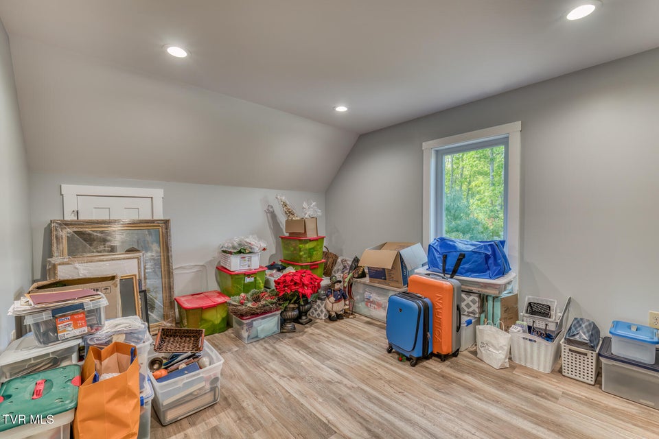 Photo #35: 384 Cross Mountain Drive