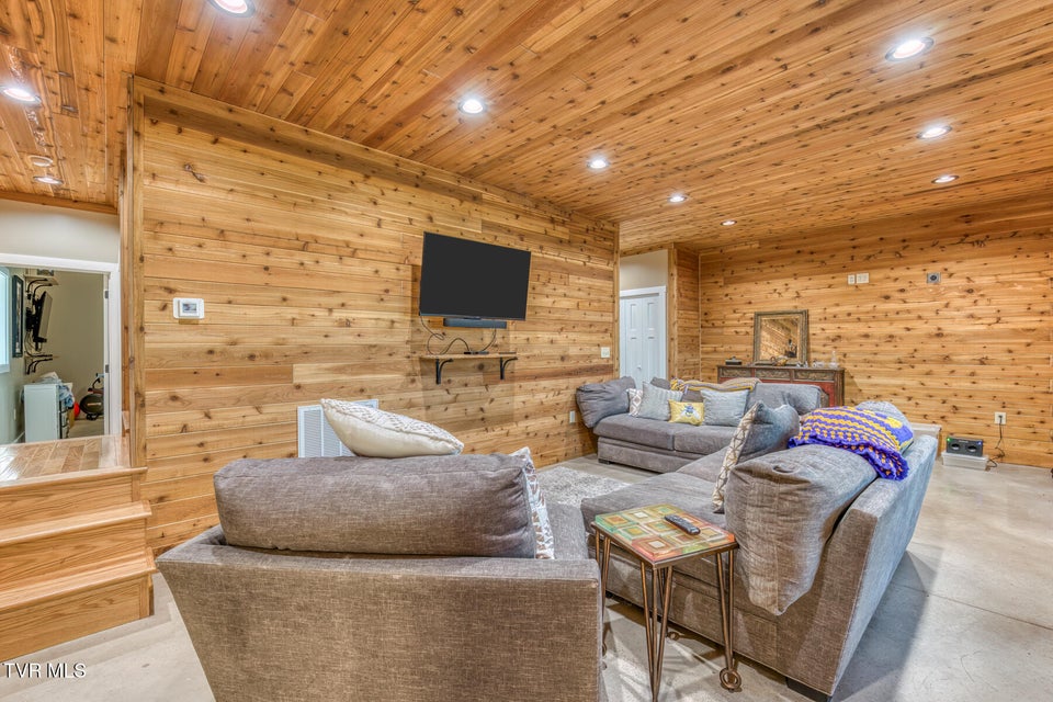 Photo #36: 384 Cross Mountain Drive