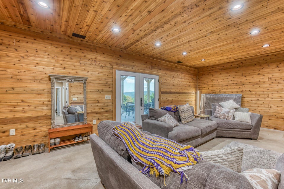 Photo #39: 384 Cross Mountain Drive