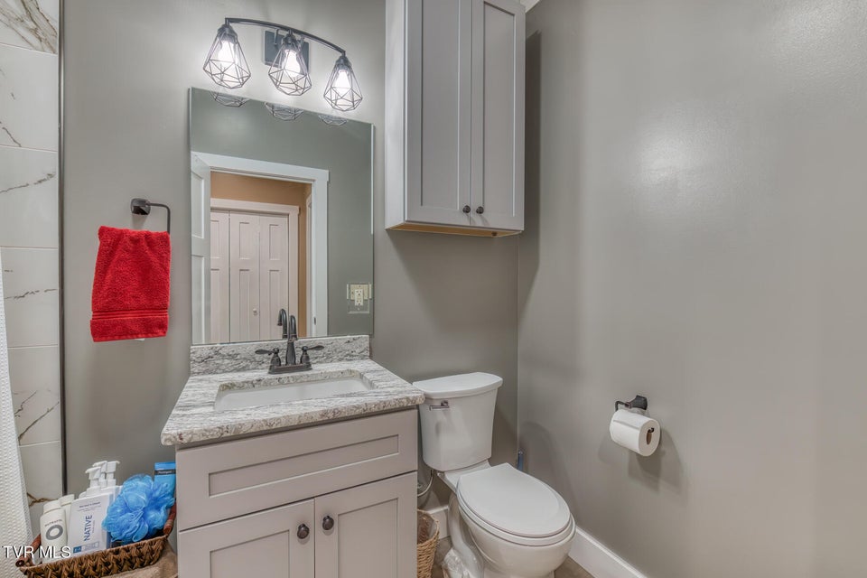 Photo #41: 384 Cross Mountain Drive