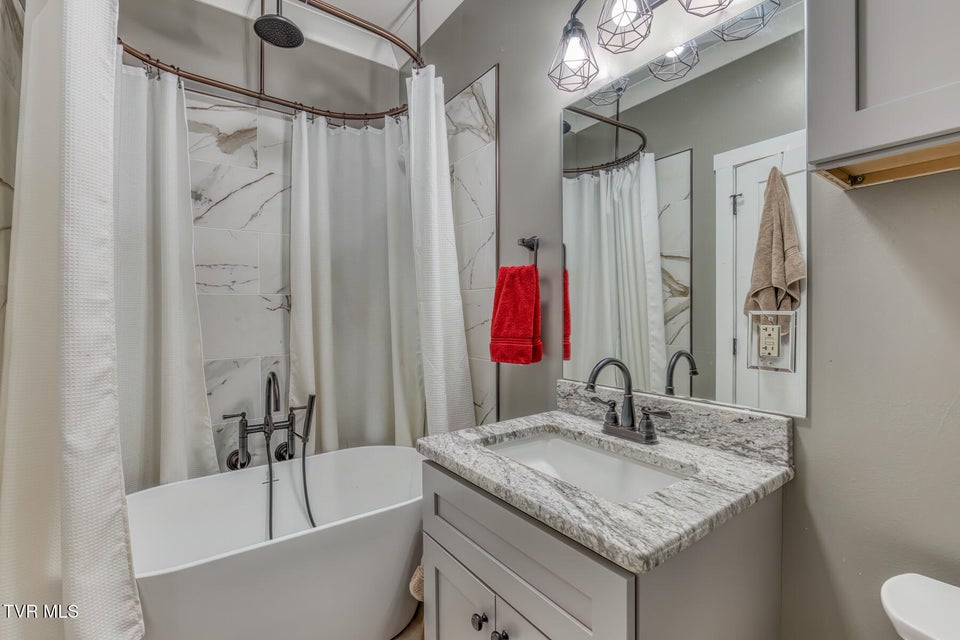 Photo #40: 384 Cross Mountain Drive