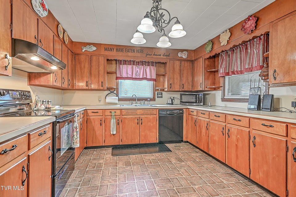 Photo #5: 111 Cotton Drive