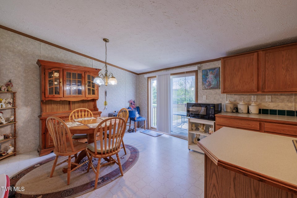 Photo #7: 985 Old Stage Road