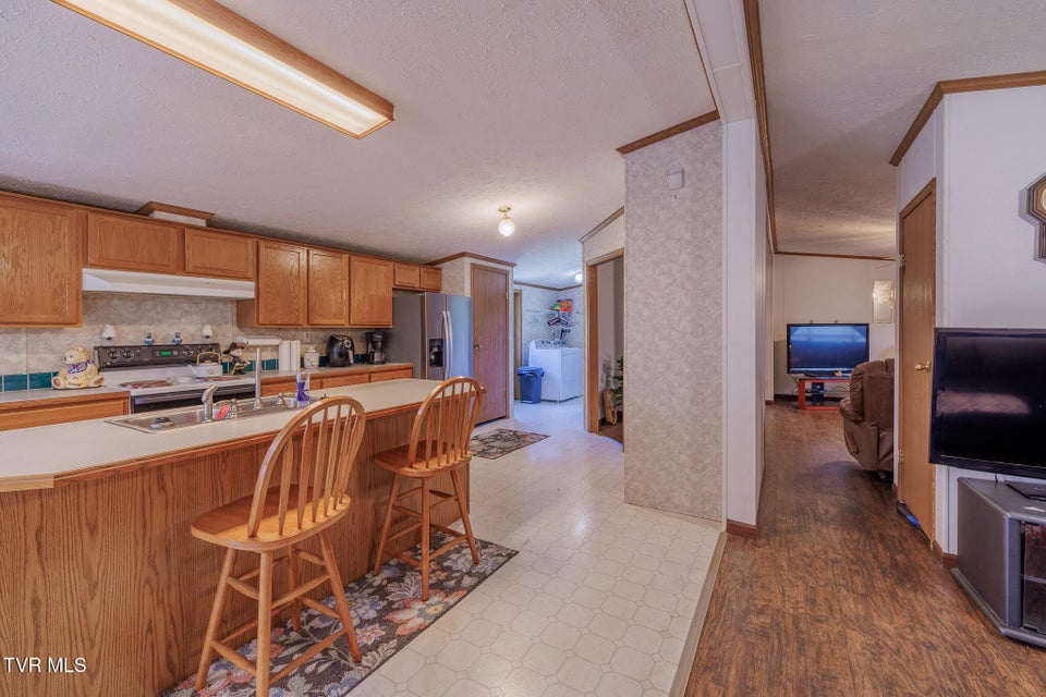 Photo #14: 985 Old Stage Road