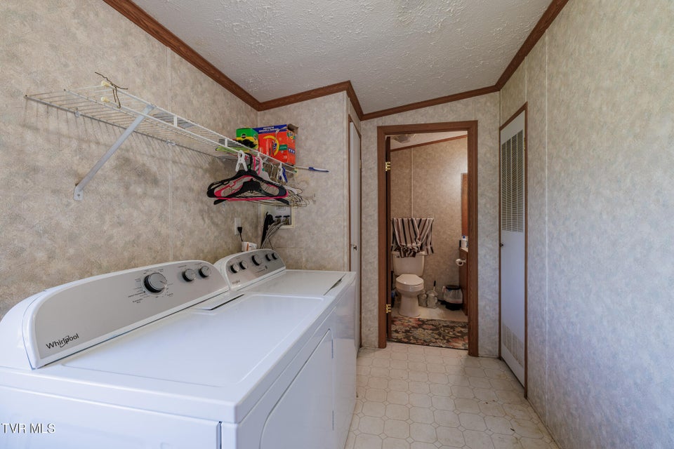 Photo #15: 985 Old Stage Road